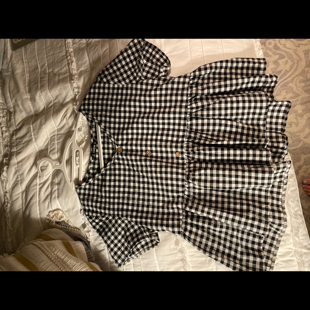 black and white Gingham top!